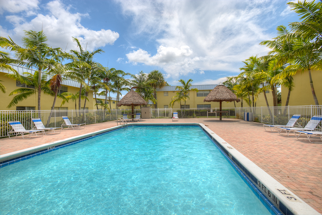 Harbour Breeze Apartments in Stuart, FL